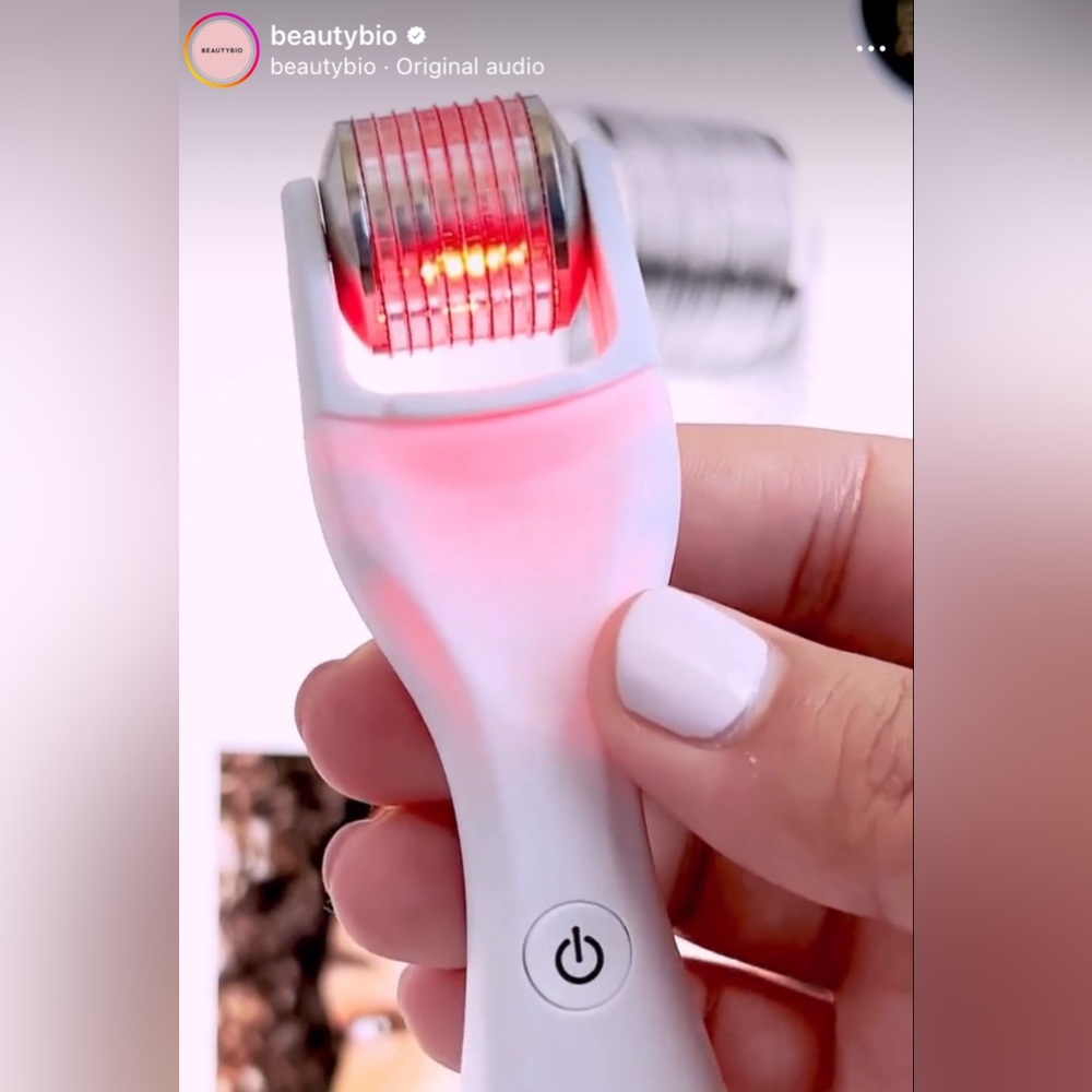 beautybio Red Light Derma Roller — White
